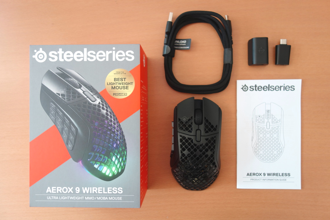 SteelSeries Aerox 9 Wireless Review - Packaging, Weight & Feet