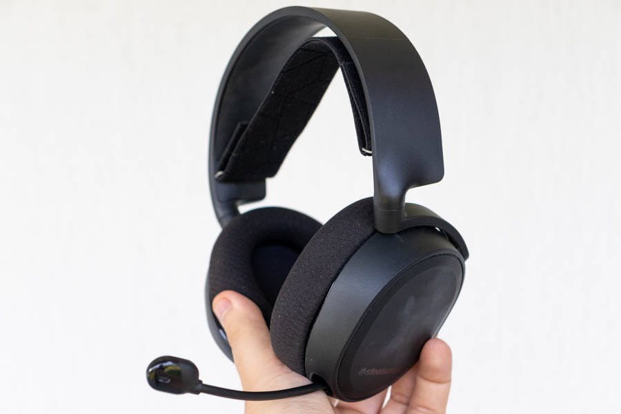 slachtoffers toelage Onderstrepen SteelSeries Arctis 3 Bluetooth Review - Closer Examination, Build Quality &  Comfort | TechPowerUp