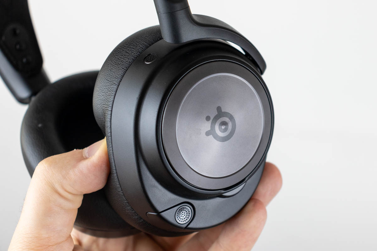 SteelSeries Arctis Nova Pro Wireless Review - The King of Gaming Headsets -  Closer Examination, Build Quality & Comfort
