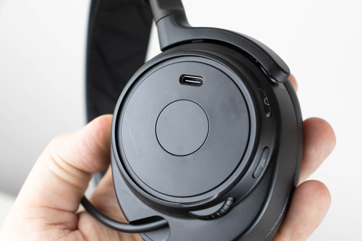 SteelSeries Nova Pro Wireless review: it nearly does it all - The Verge