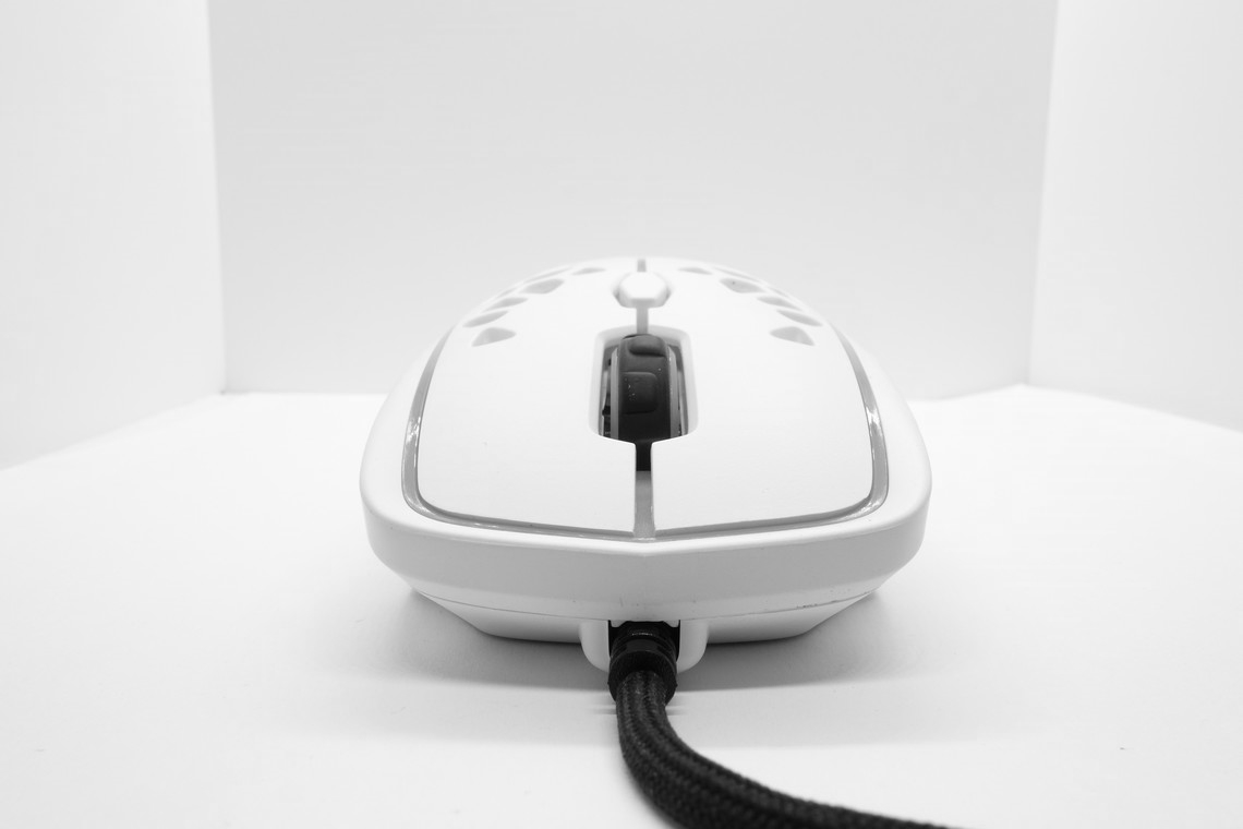 Zephyr Mouse Review - Shape Dimensions | TechPowerUp